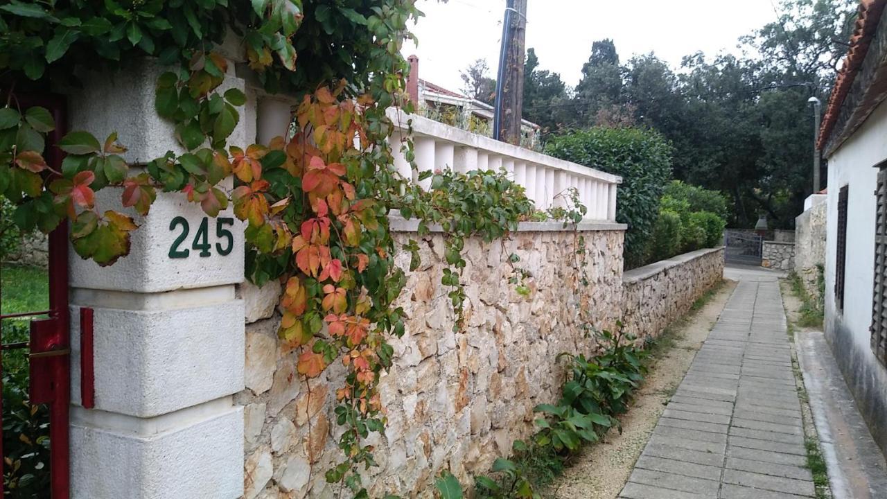 Apartments Lovor Silba Exterior photo