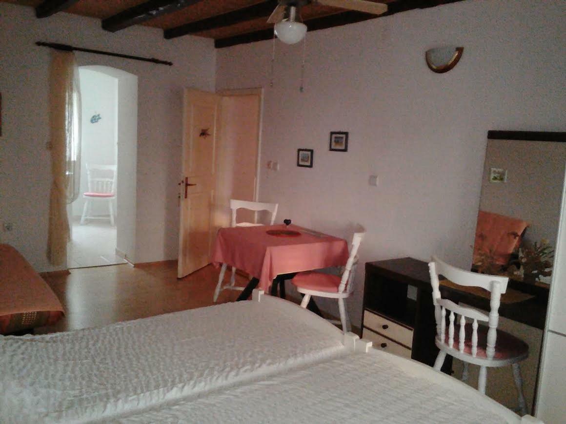 Apartments Lovor Silba Exterior photo