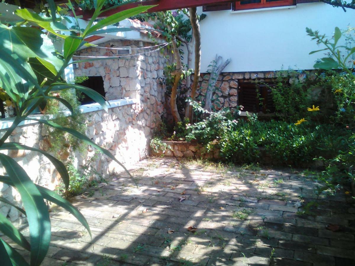 Apartments Lovor Silba Exterior photo