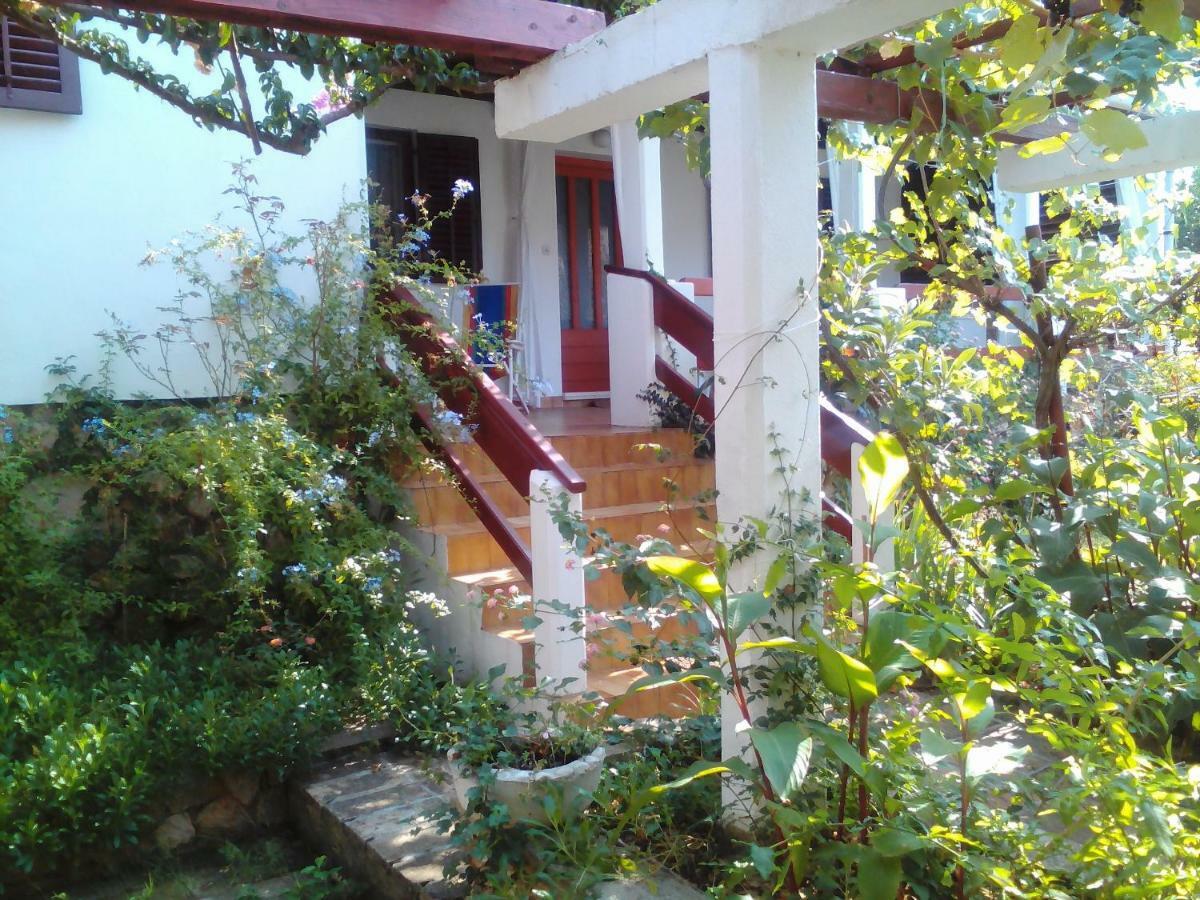 Apartments Lovor Silba Exterior photo