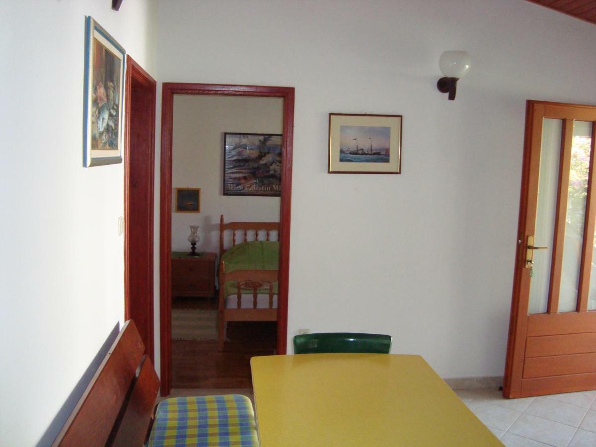 Apartments Lovor Silba Exterior photo