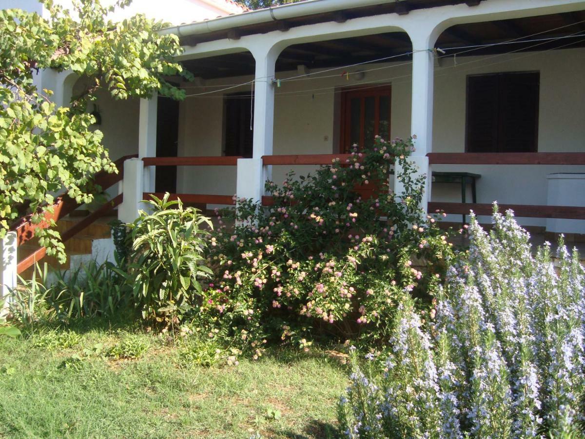 Apartments Lovor Silba Exterior photo