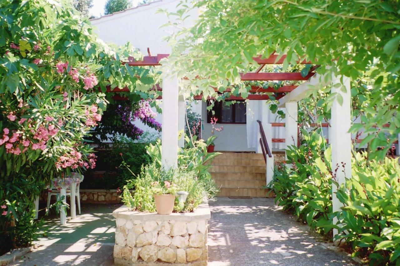 Apartments Lovor Silba Exterior photo